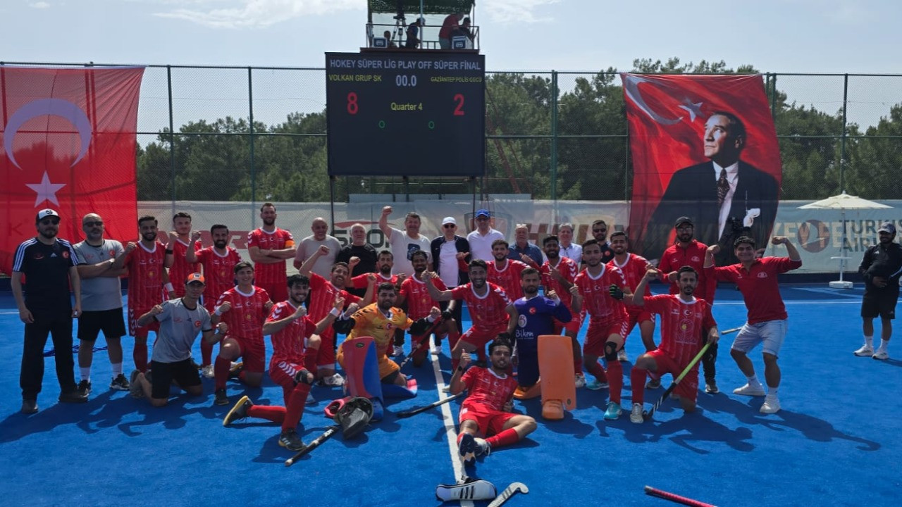 THF Play-Off yarı finalinde gol şov! Volkan Group Erkek Hokey Takımı finalde! Gaziantep Polisgücü’nü 8-2 mağlup ettiler