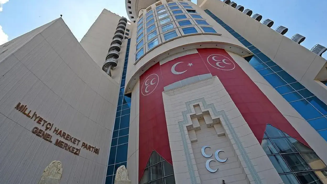 Isparta il teşkilatı ile 13 ilçe teşkilatı feshedildi