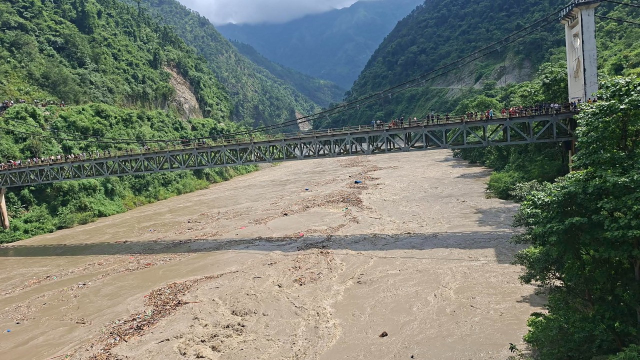 Tarihin en büyük sel felaketi! Nepal'de korkunç bilanço ortaya çıktı!