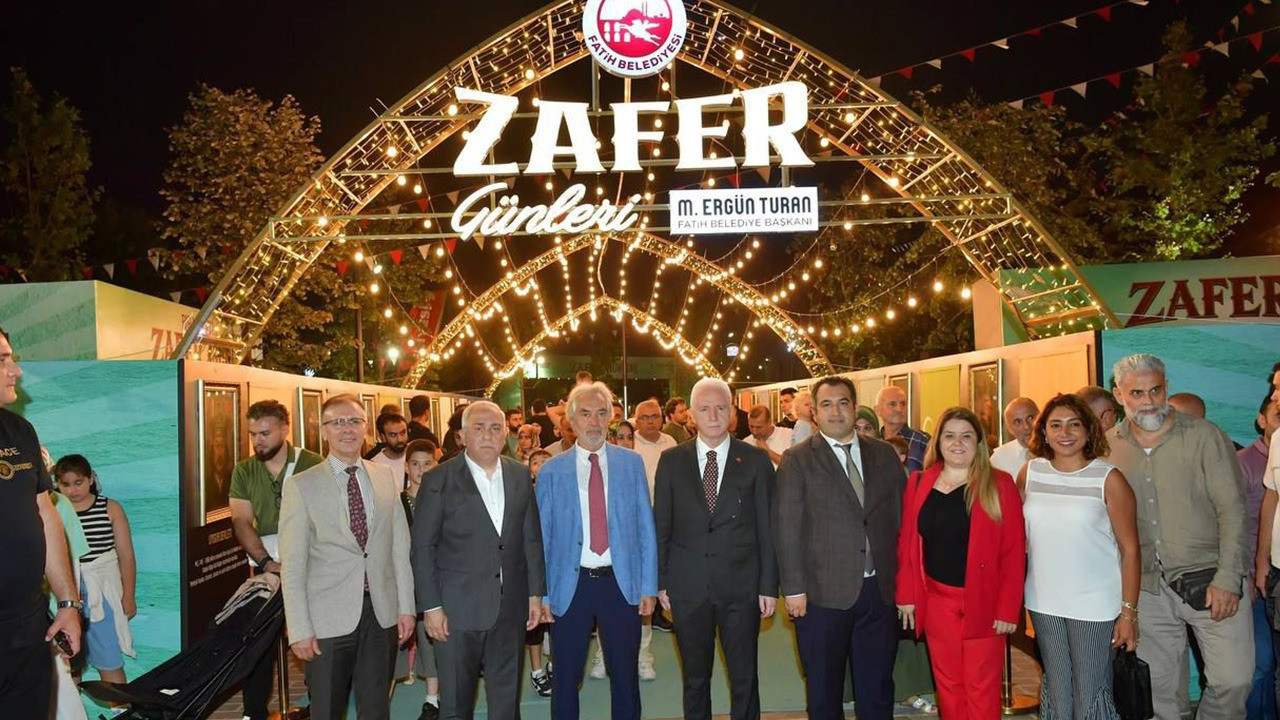 Fatih’te zafer ruhu 9 gün boyunca yaşatıldı! Başkan Turan: Zaferler ortak hafızamızın en güçlü sayfalarıdır