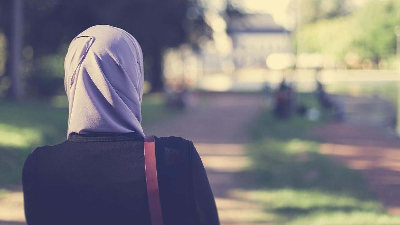 Sosyal medyada tehdit ve müstehcen içerik soruşturması! 15 yaşındaki şüpheli tutuklandı