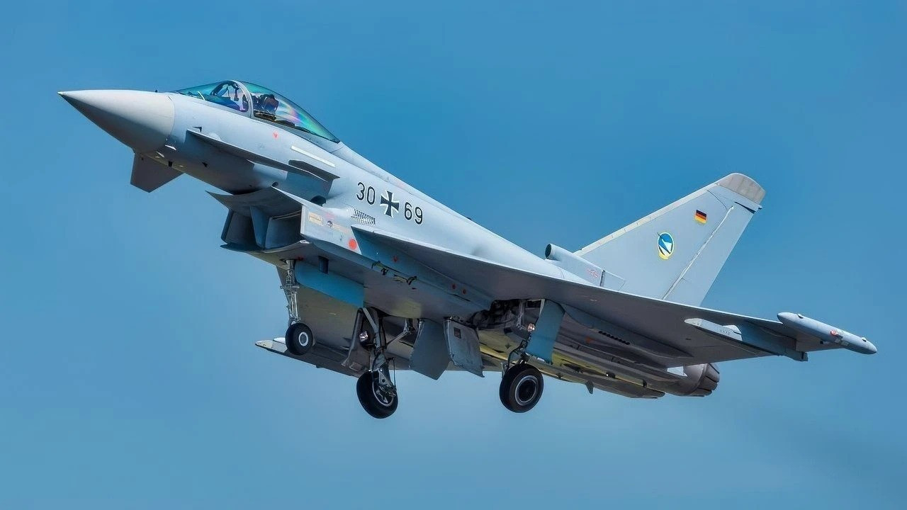 MSB duyurdu! Türk pilotların Eurofighter eğitimi i…