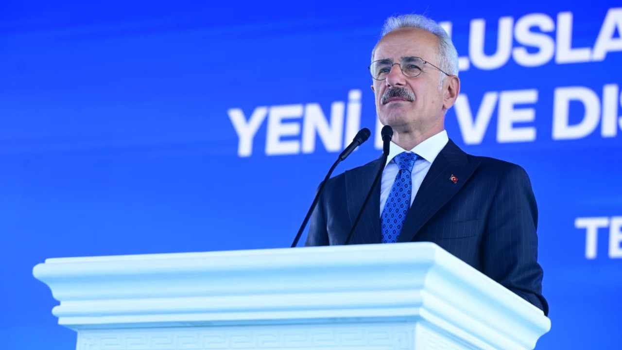 Bakan Uraloğlu: Çarşamba Havalimanı'nın yolcu kapasitesi 3 milyona çıkıyor