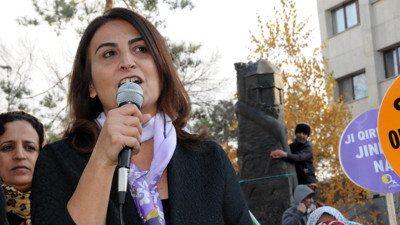 Eski HDP Van Milletvekili Aysel Tuğluk'a 1 yıl 8 ay hapis cezası verildi