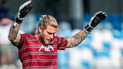 Bir dönem Beşiktaş'ın kalesini koruyan Loris Karius yeni aşka yelken açtı! Karius, ünlü İtalyan spor spikeri Diletta Leotta'ya gönlünü kaptırdı
