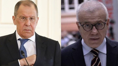 Ertuğrul &Ouml;zk&ouml;k'ten &ccedil;arpıcı Lavrov yazısı! &Ouml;zk&ouml;k, T&uuml;rkiye'nin Suriye'de başlatmak istediği harek&acirc;tı ve Lavrov'un Belgrad'da yaşadıklarını hatırlattı. "T&uuml;rkiye'ye 'dur' mu diyecek yoksa?" diye sordu