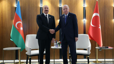 Cumhurbaşkanı Erdoğan Azerbaycan Cumhurbaşkanı Aliyev ile g&ouml;r&uuml;şt&uuml;
