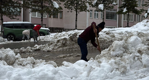 O ilde kar kalınlığı 2 metreye ulaştı!