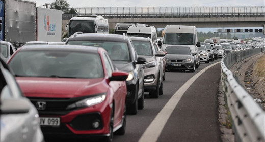 Bayram trafiğine dikkat! Bunlara uymazsanız ehliyetiniz gidebilir