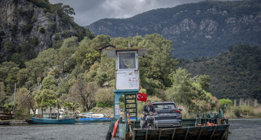 Dalyan Kanalı’nda 50 saniyelik yolculuk: Türkiye’nin en kısa feribot hattı