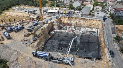 Arnavutköy'de kentsel dönüşümde yeni adım! 64 konutluk projenin temeli atıldı - Resim : 4