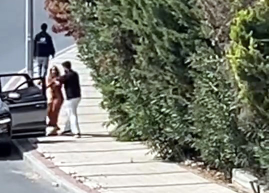 Polis alarmda: Kadının &ccedil;ığlıkları sokağı inletti! - Resim : 2