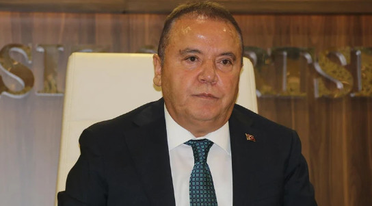 Muhittin B&ouml;cek&rsquo;i zora sokacak ifade! İş vaadi, akşam yemeği ve &ldquo;fuhuş&rdquo; su&ccedil;laması...