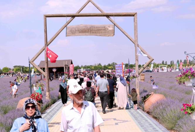Festival ziyaretçilerden tam not! Lavanta Günlerine binlerce insan akın etti - Resim : 6