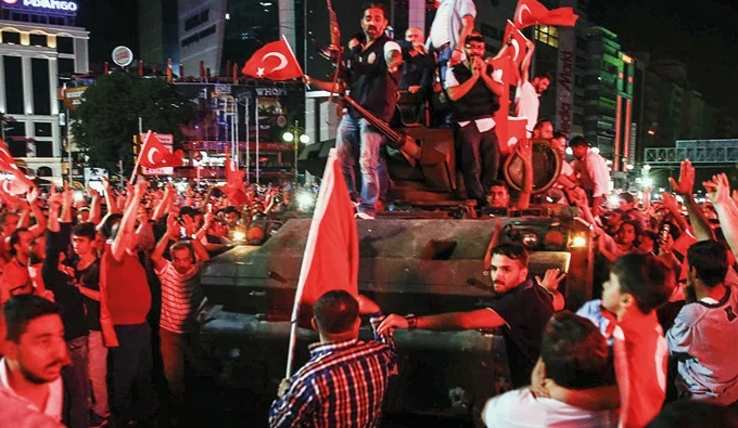 Bakan Uraloğlu'ndan 15 Temmuz mesajı!