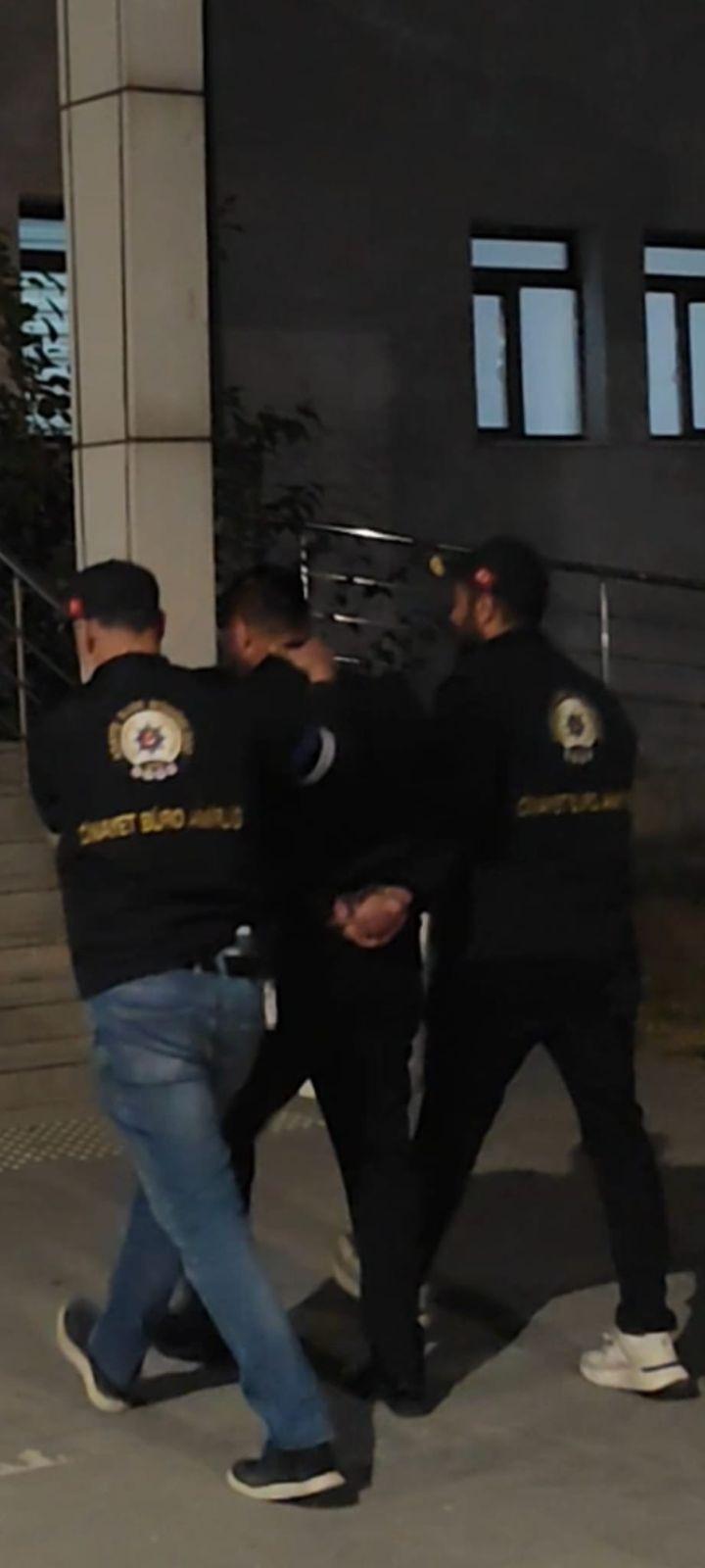 Vanlı Kara Haydar gözaltına alındı! Sosyal medya görüntüleri ve düğündeki altınlar mercek altında - Resim : 2