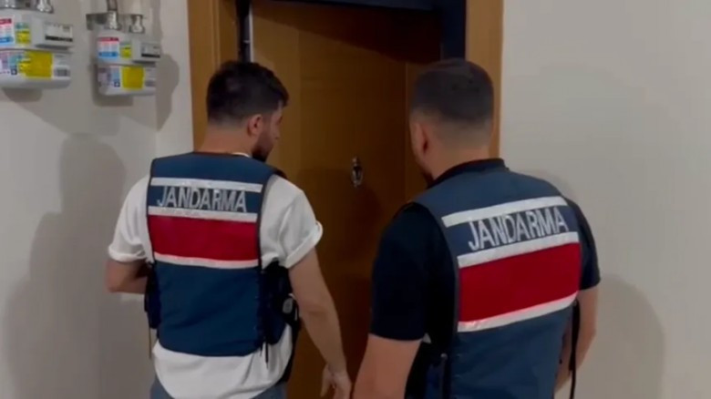9 isim tutuklandı! "Talimat aldım", "Alacağa karşılık okul teklif etti"... Ahbap'ta yakayı ele veren savunmalar - Resim : 4