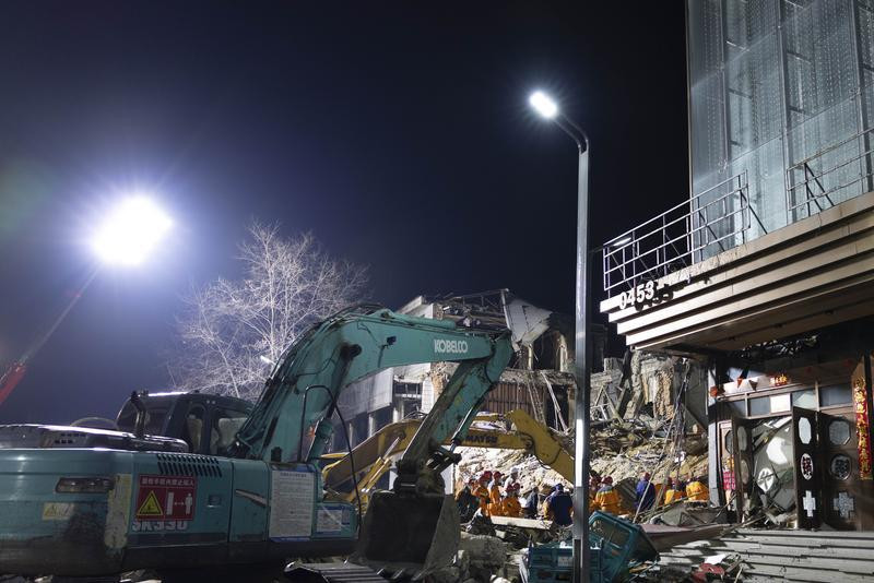 Çin'de facia! Bina çökmesi sonucu 7 kişi can verdi