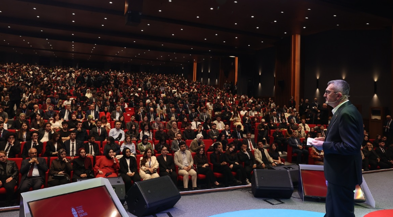 İletişim Başkanı Duran’dan dikkat çeken mesaj! “Algoritmalar tarafsız değil”