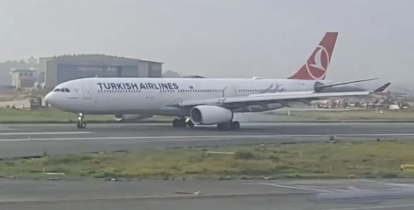 THY uçağında panik dolu anlar! Acil durum ilan edildi, yolcular tahliye oldu