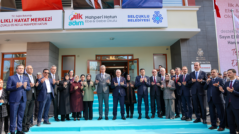 Konya&rsquo;da sağlıkta b&uuml;y&uuml;k d&ouml;n&uuml;ş&uuml;m! İlk Adım Ebe Gebe Okulu&rsquo;nun ikincisi Sel&ccedil;uklu'da a&ccedil;ıldı - Resim : 3