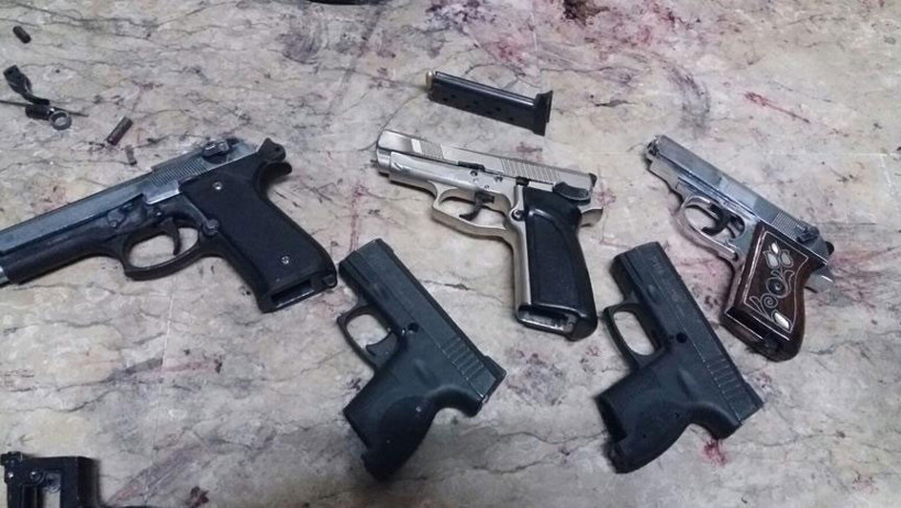 &Ccedil;alışmalar tamamlandı, yeni d&ouml;nem başlıyor. Ruhsatsız silah taşıma ve &ccedil;akar kullanımında cezalar artırılacak. İşte ayrıntılar