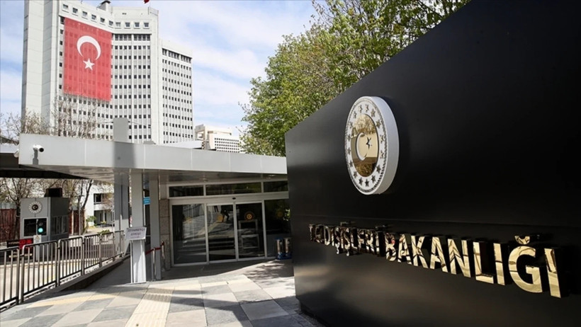 Karadeniz'de Türk sahipli gemiye saldırı: İki Türk vatandaşı yaralandı - Resim : 2