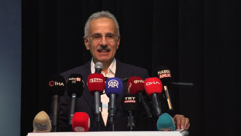 Bakan Uraloğlu duyurdu! T&uuml;rksat 7A i&ccedil;in d&uuml;ğmeye basılıyor