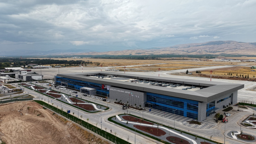 Bakan Uraloğlu duyurdu! Yeni terminal hizmete a&ccedil;ıldı: &ldquo;Yolcu kapasitesini 2 milyon 500 bine y&uuml;kselttik&rdquo; - Resim : 6