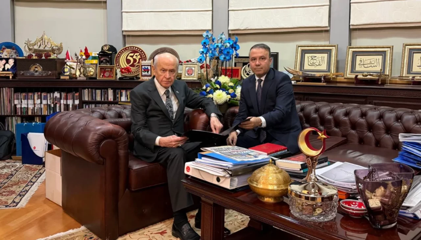 Bahçeli’den Özgür Özel’e sert sözler: “Ne Anıtkabir’in bekçisi ne de gençliğin lideri olabilir”