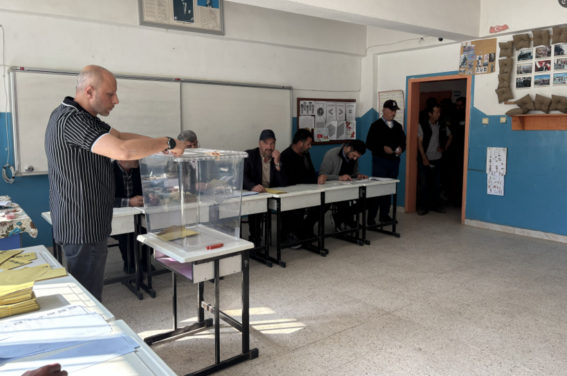 3 ilde seçim heyecanı! 6 belde için sandık kuruldu