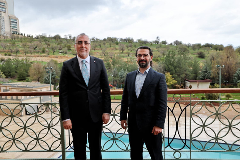 Bakan Işıkhan'la SGK bor&ccedil;larında son durumu konuştuk - Resim : 2