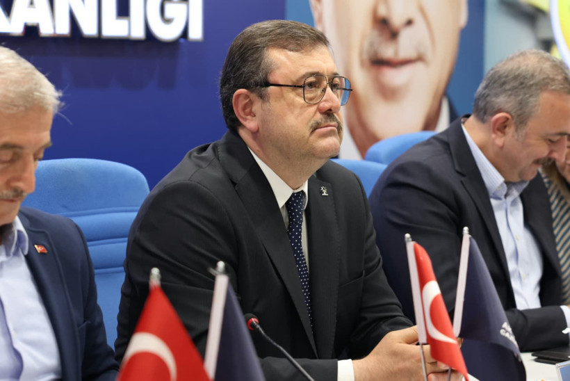 AK Parti Gaziantep&rsquo;te tek y&uuml;rek: Saha boş bırakılmayacak - Resim : 2