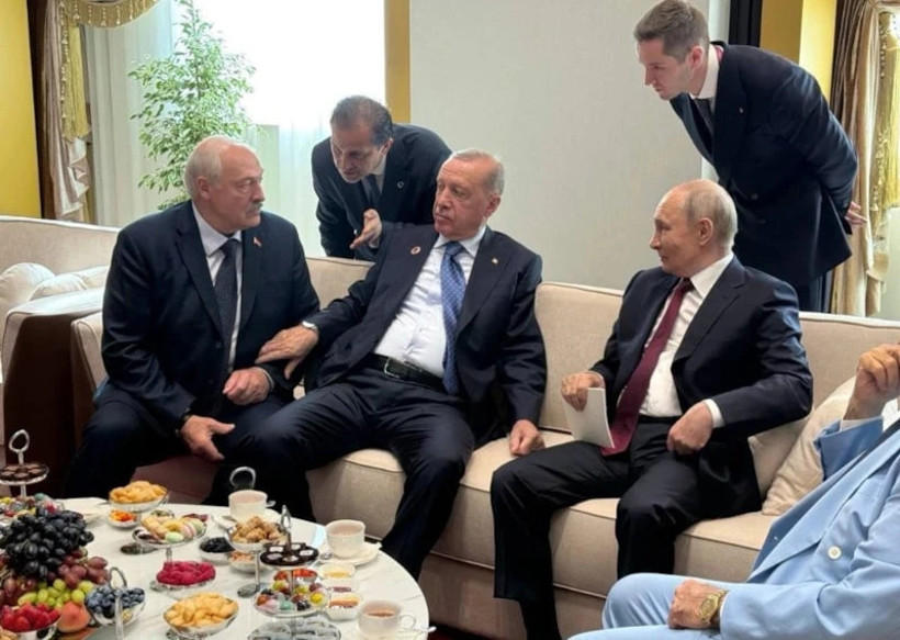 Cumhurbaşkanı Erdoğan, Putin ve Lukaşenko ile sohbet etti! O anlar kameralara yansıdı - Resim : 2