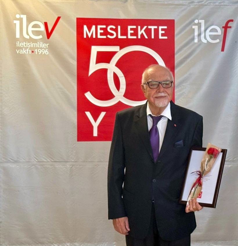 İletişim alanının duayenleri ödüllendirildi! Gazeteci Yusuf Ağar’a meslekte 50 Yıl Onur Ödülü