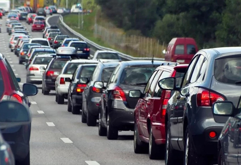 Resmi Gazete’de ekonomi paketi yayımlandı! ÖTV’siz araç bekleyenler dikkat