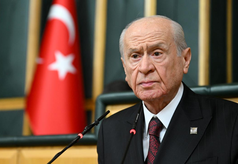 MHP lideri Devlet Bahçeli'den Özel'e çağrı! Ateşe körükle gitmemelidir