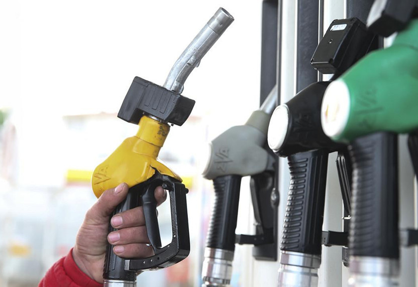 Arabası olanları ilgilendiren haber: Benzine bir indirim daha! İki günde 7,65 TL düşecek